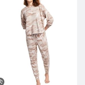 New Jenni 2pc Camo jogger Sweatshirt Pajama Set Loungewear pajamas Size XS